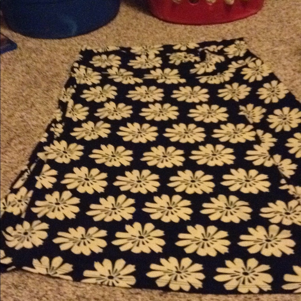 Lularoe skirt blue background with flowers